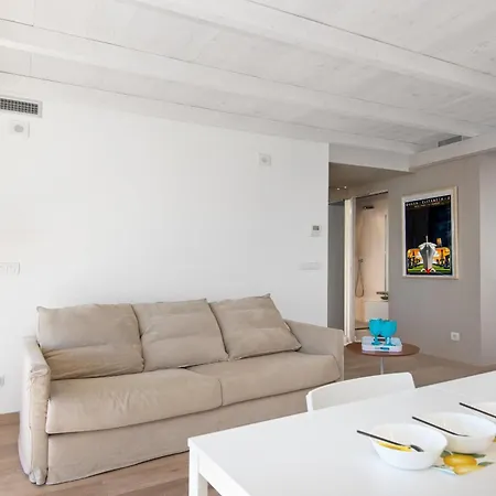 Elegant Face A La - Equipe * Roquebrune-Cap-Martin