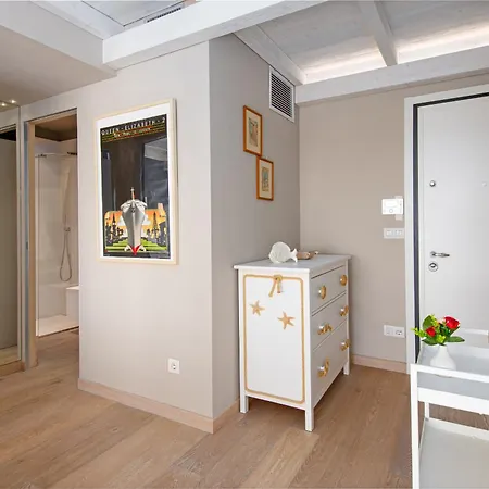 Elegant Face A La - Equipe Apartmán Roquebrune-Cap-Martin