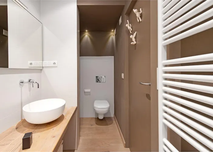 Apartment Elegant Face A La - Equipe