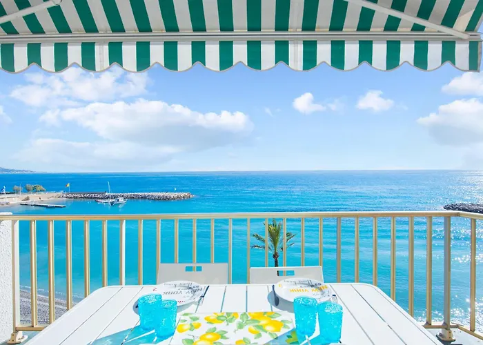 Elegant Face A La - Equipe Lejlighed