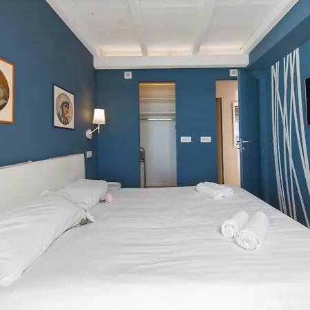 élégant Face à La - équipé Appartement