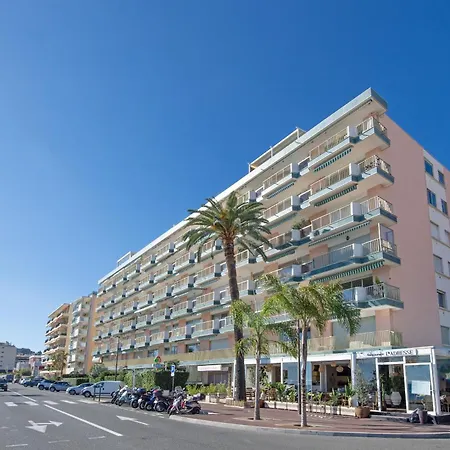 Appartement élégant Face à La - équipé *